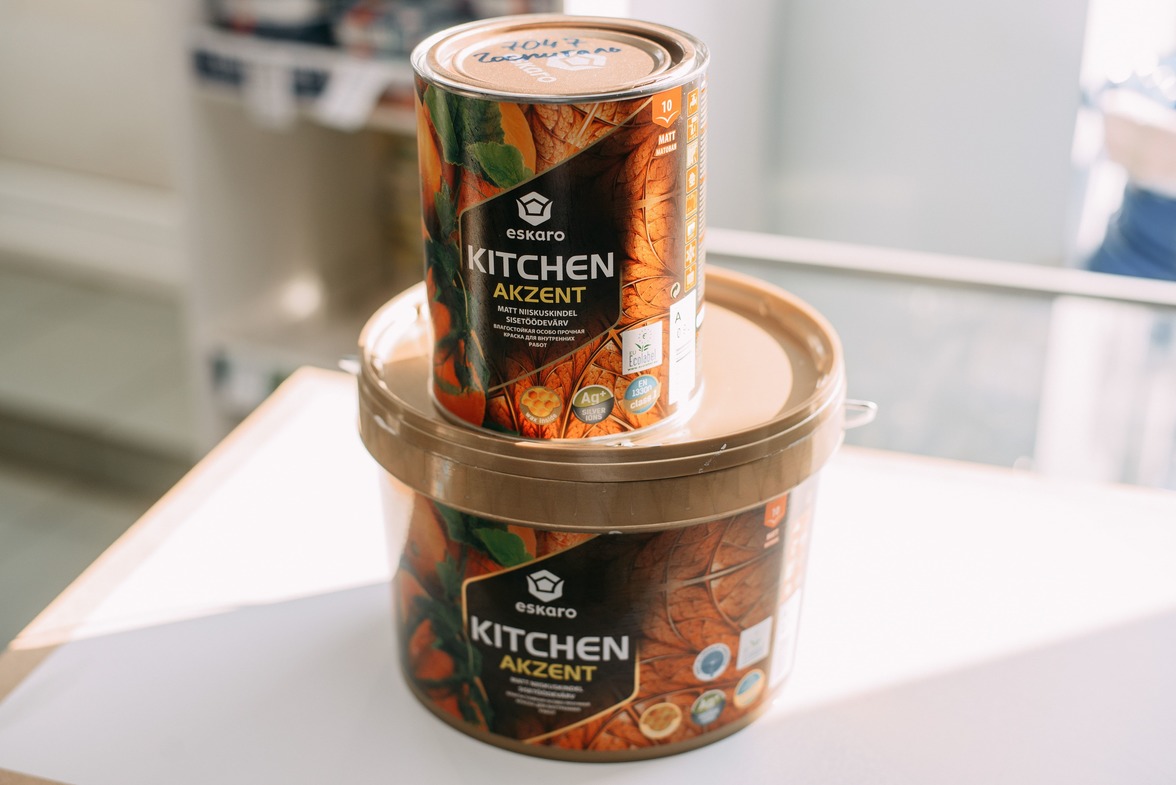Влагостойкая особо прочная краска для внутренних работ Eskaro Akzent Kitchen (База А - белая) 0,9 л
